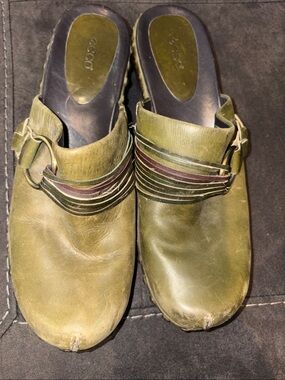 Ecco Olive Green Leather Slip-On Clogs with Brown Accent Straps